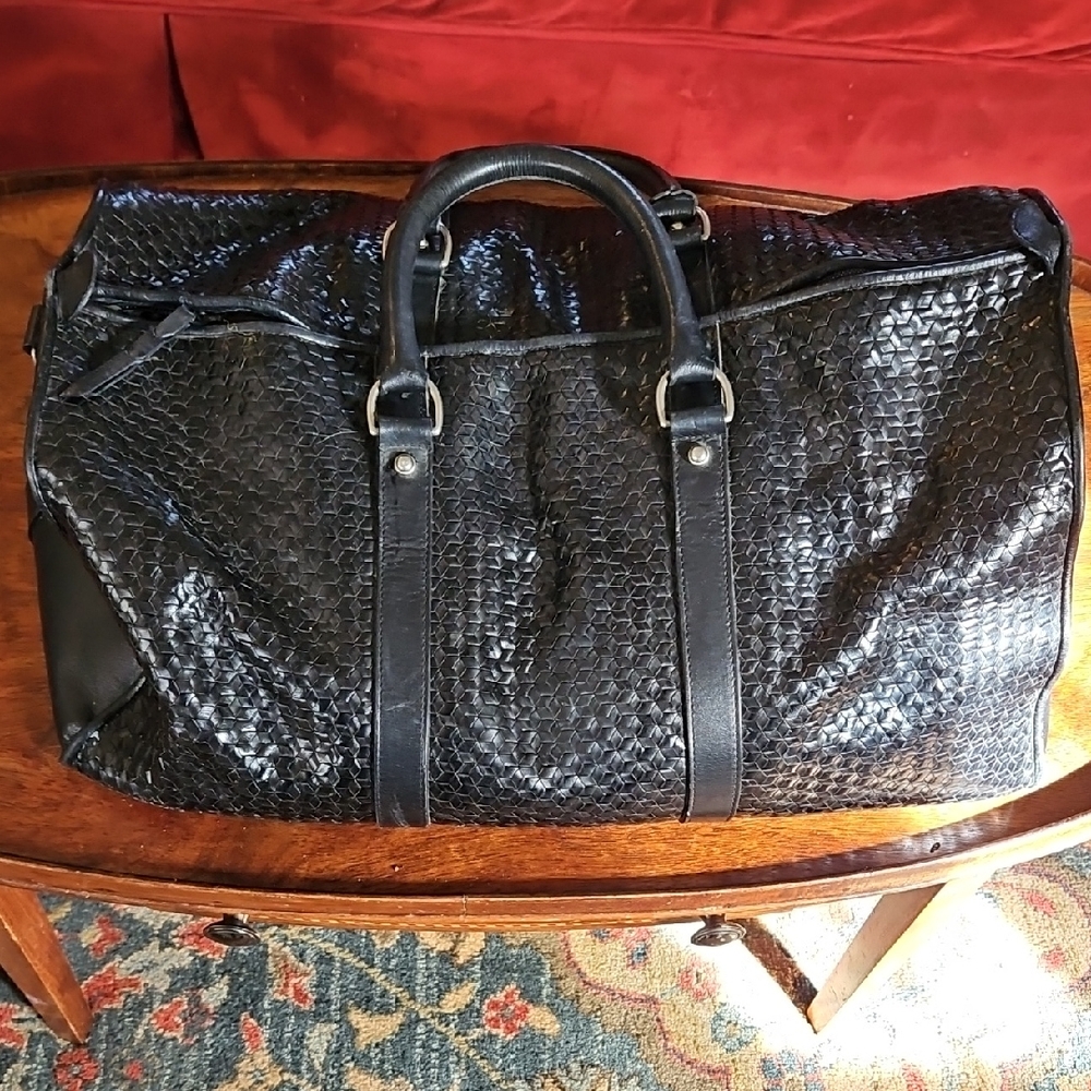 Cole Haan Black Leather Textured Duffel Bag Mint Condition